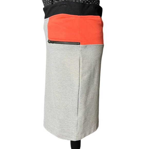 French Connection Skirt Size 8 in Gray with Orange Zippered Detail Knee Length - Picture 2 of 5